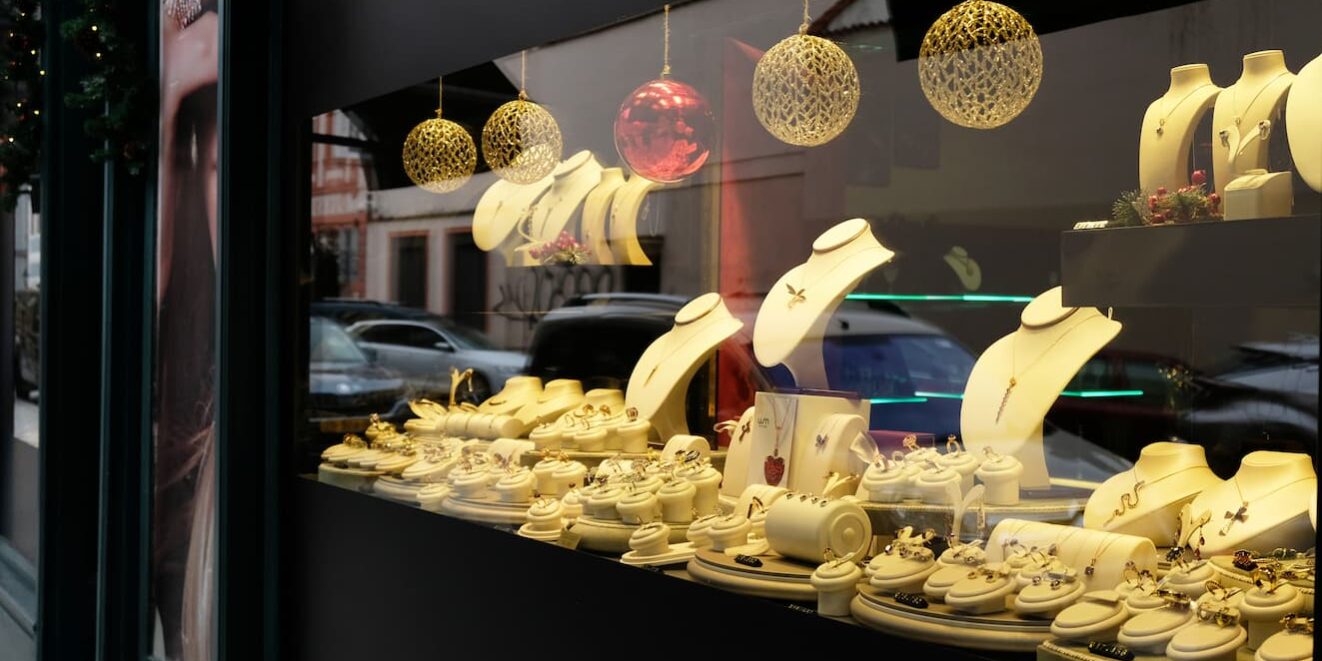 Retail Window Display Cleaning